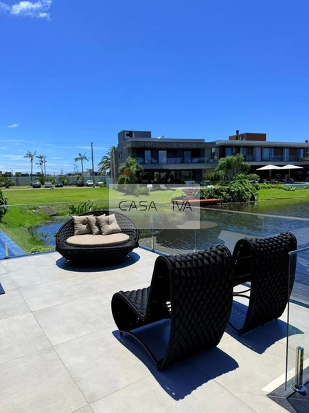 Mansão em condomínio fechado no litoral: 71ª foto da galeria de imagens do imóvel