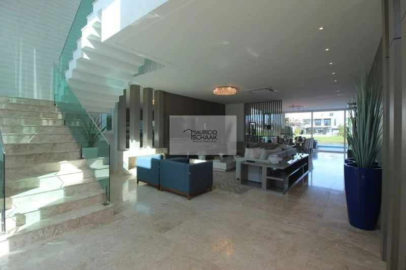 Mansão em condomínio de luxo no litoral: 18ª foto da galeria de imagens do imóvel