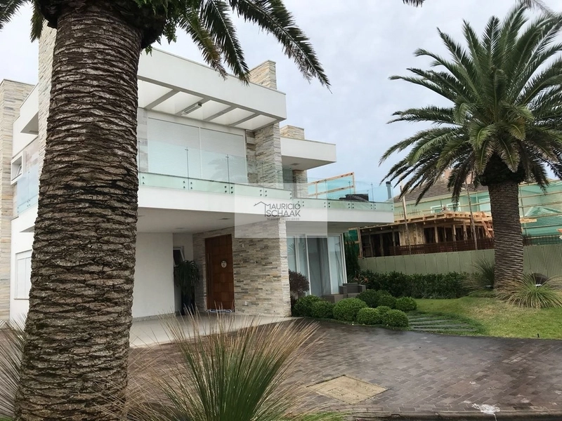 Sobrado em condomínio beira mar: 7ª foto da galeria de imagens do imóvel