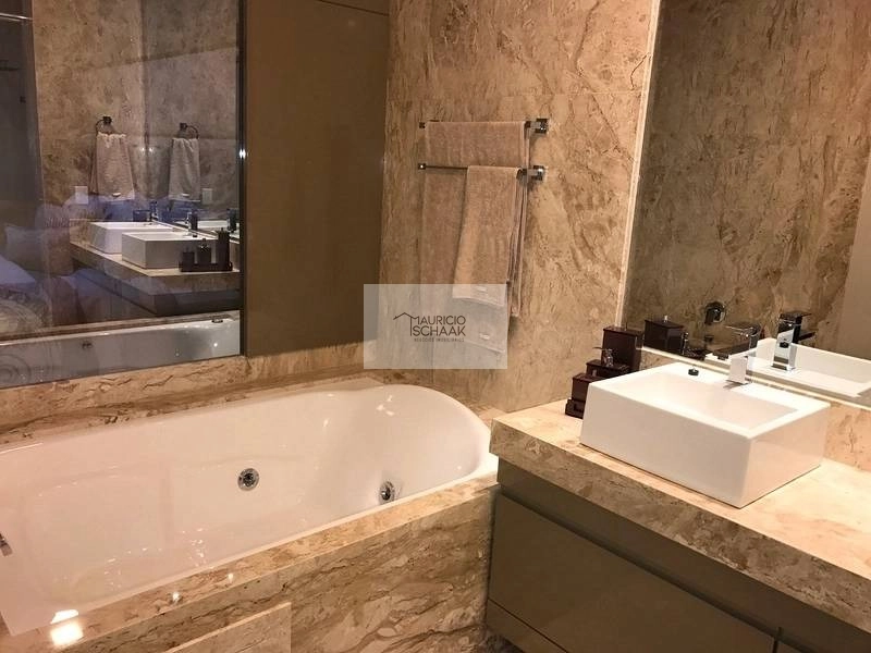 Deslumbrante mansão no maior condomínio do litoral: 8ª foto da galeria de imagens do imóvel