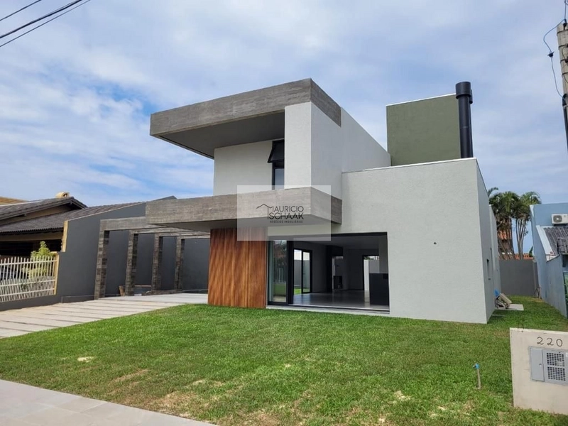 Sobrado em região privilegiada de Atlântida: 16ª foto da galeria de imagens do imóvel