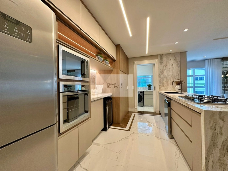 Apartamento de luxo em prédio neoclássico em Capão: 12ª foto da galeria de imagens do imóvel