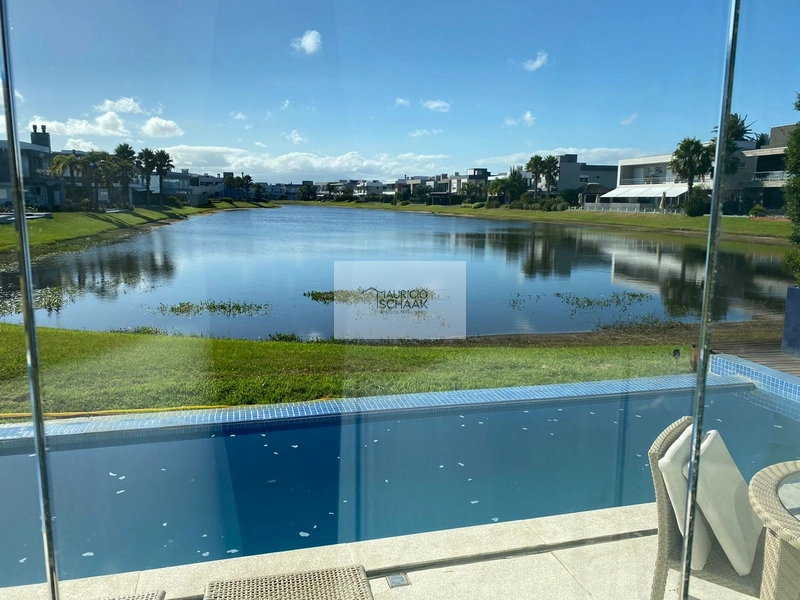 Sobrado beira lago em condomínio de luxo em Xangri-lá: 6ª foto da galeria de imagens do imóvel