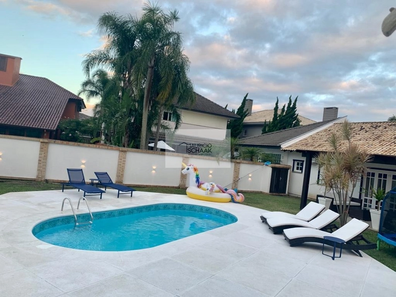 Casa com 2 terrenos e meio em condomínio de Atlântida: 10ª foto da galeria de imagens do imóvel
