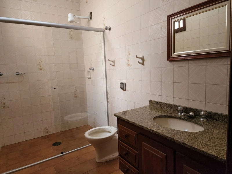 Excelente casa em 3 pavimentos no bairro Junqueira: 16ª foto da galeria de imagens do imóvel