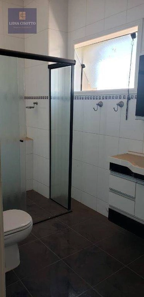 Prédio com excelente localização: 8ª foto da galeria de imagens do imóvel