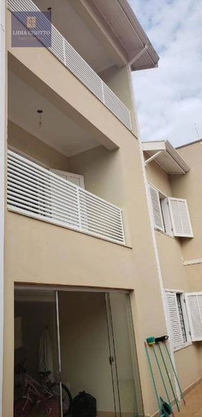 Lindo sobrado, localizado no bairro Jardim Junqueira.: 1ª foto da galeria de imagens do imóvel