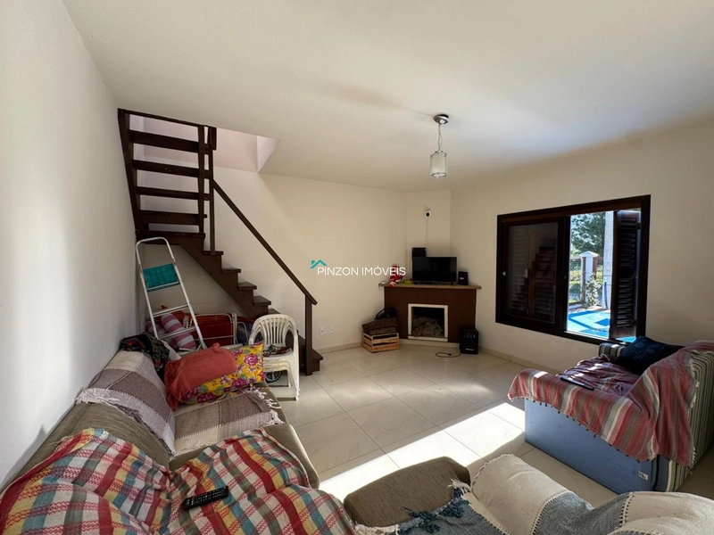 CASA PRÓXIMA DA PRAIA: 8ª foto da galeria de imagens do imóvel