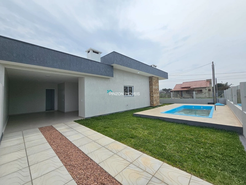 CASA A VENDA COM PISCINA EM ARROIO DO SAL - BAIRRO CAMBOIM: 11ª foto da galeria de imagens do imóvel