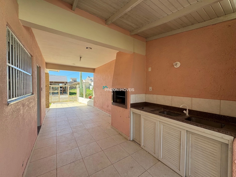 CASA PRÓXIMA À PRAIA: 5ª foto da galeria de imagens do imóvel