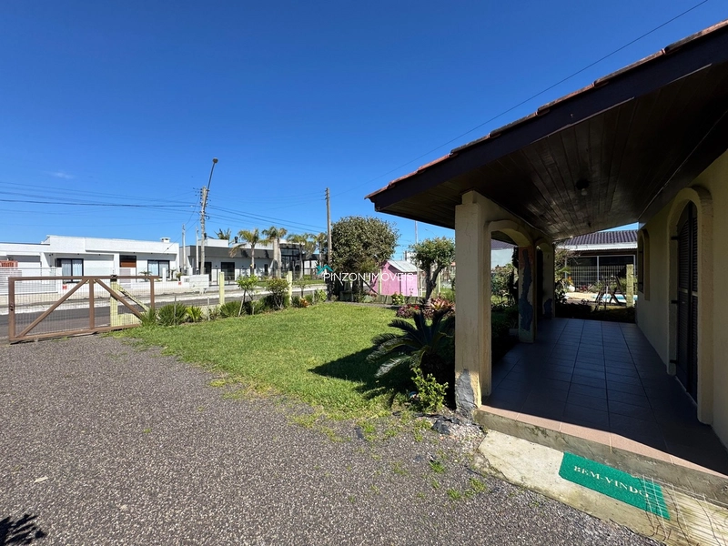CASA EM AVENIDA EM ATLÂNTIDA SUL: 4ª foto da galeria de imagens do imóvel