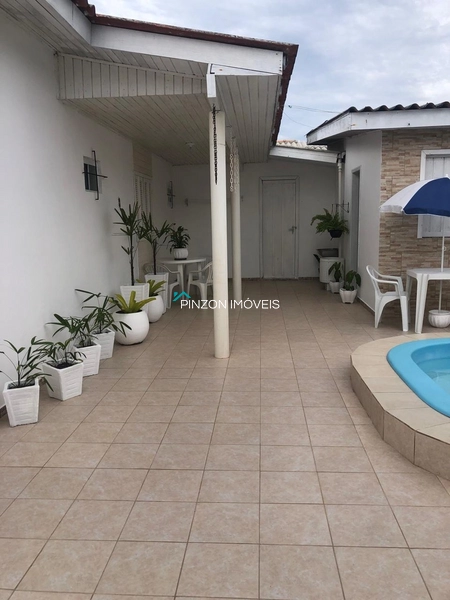 CASA COM PISCINA EM XANGRI-LÁ: 6ª foto da galeria de imagens do imóvel