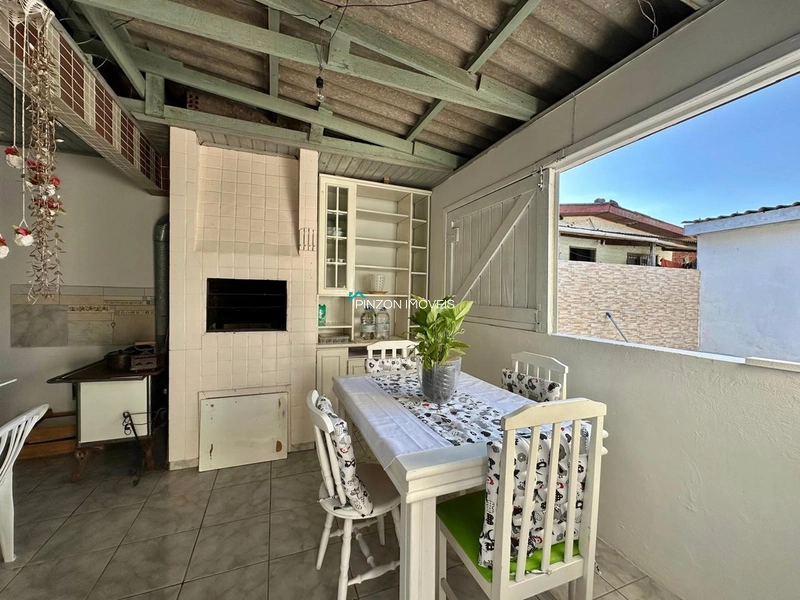 CASA COM PISCINA EM XANGRI-LÁ: 13ª foto da galeria de imagens do imóvel