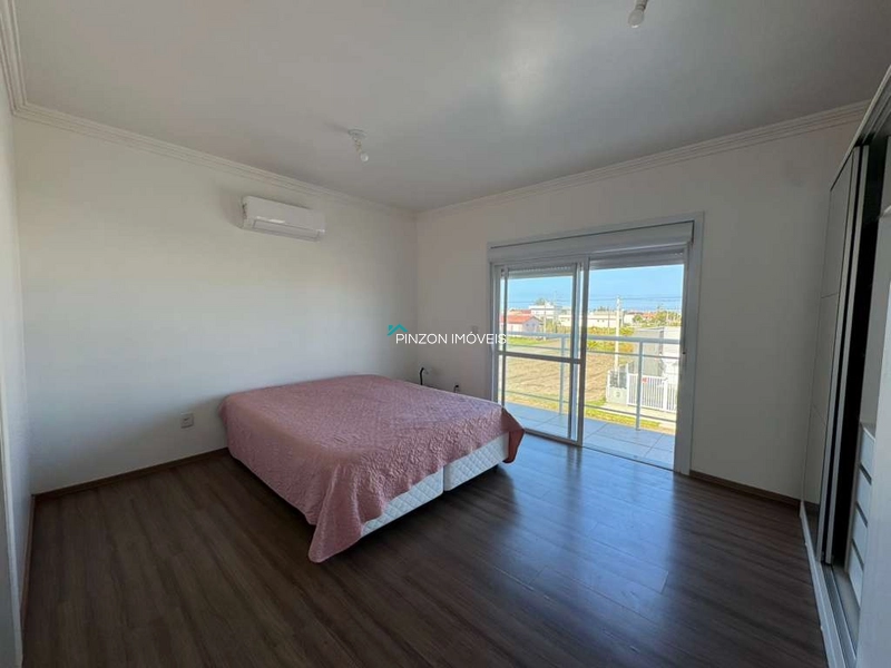 SOBRADO PRÓXIMO DO CENTRO EM ATLÂNTIDA SUL: 4ª foto da galeria de imagens do imóvel