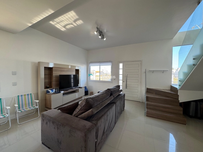 SOBRADO PRÓXIMO DO CENTRO EM ATLÂNTIDA SUL: 17ª foto da galeria de imagens do imóvel