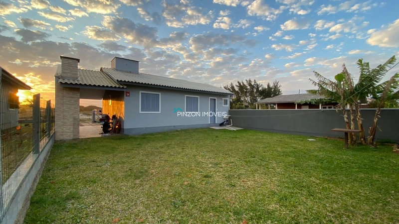 RESIDÊNCIA A POUCOS METROS DO MAR EM ARROIO DO SAL: 11ª foto da galeria de imagens do imóvel