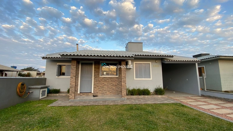 RESIDÊNCIA A POUCOS METROS DO MAR EM ARROIO DO SAL: 4ª foto da galeria de imagens do imóvel