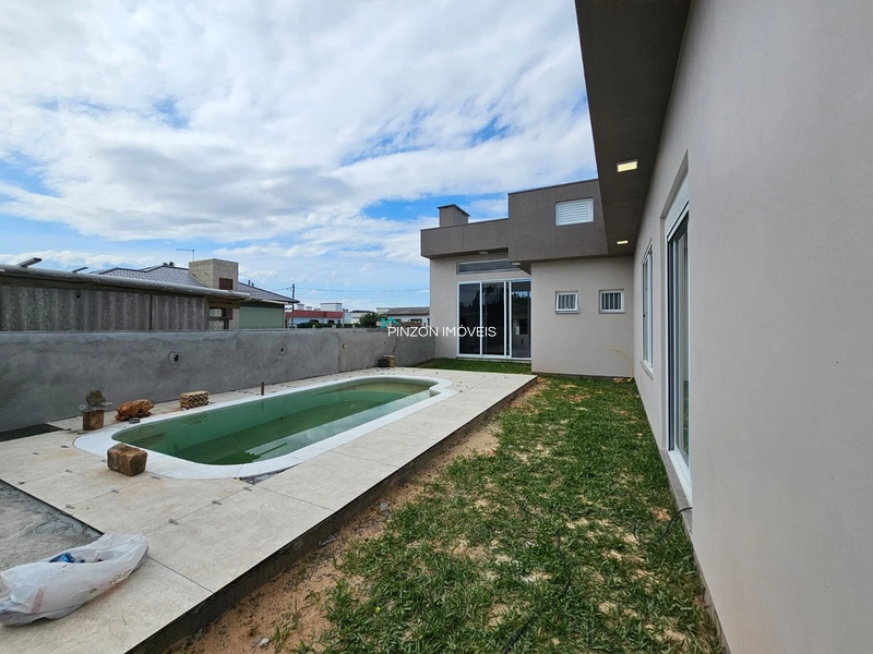 CASA COM 03 DORMITÓRIOS E PISCINA NO BALNEÁRIO VISTA ALEGRE: 27ª foto da galeria de imagens do imóvel