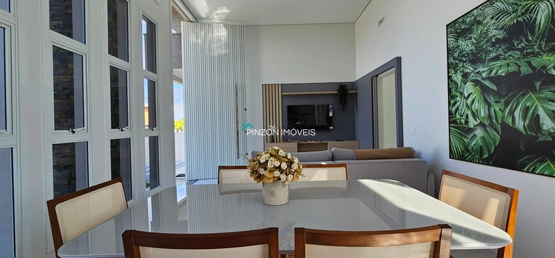 CASA COM 03 DORMITÓRIOS E PISCINA NO BALNEÁRIO VISTA ALEGRE: 7ª foto da galeria de imagens do imóvel