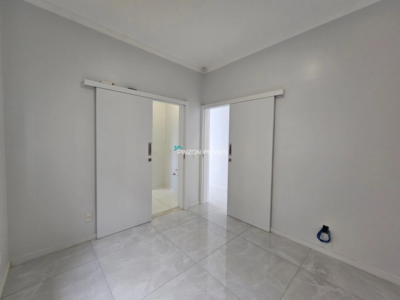 CASA COM 03 DORMITÓRIOS E PISCINA NO BALNEÁRIO VISTA ALEGRE: 22ª foto da galeria de imagens do imóvel