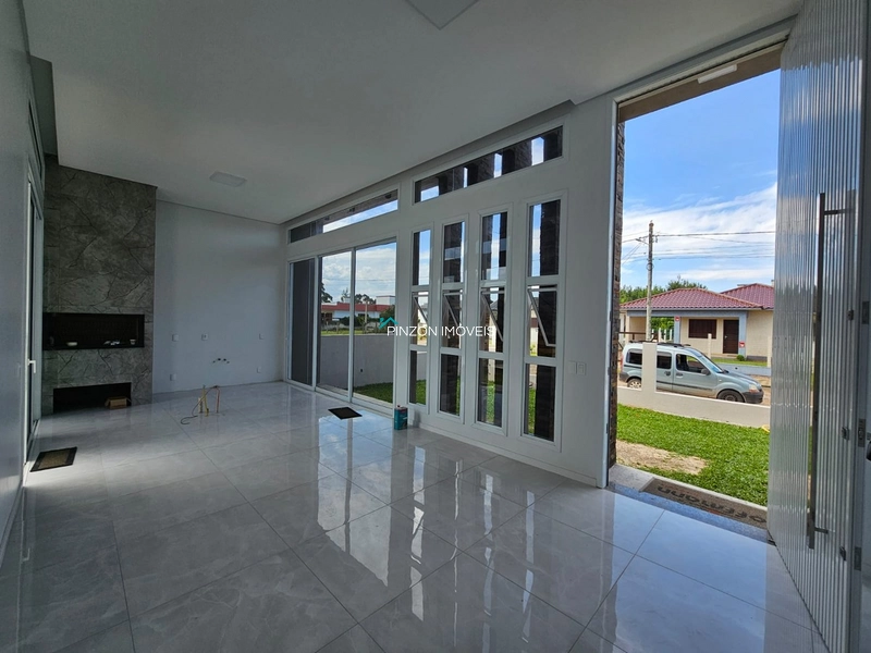 CASA COM 03 DORMITÓRIOS E PISCINA NO BALNEÁRIO VISTA ALEGRE: 8ª foto da galeria de imagens do imóvel