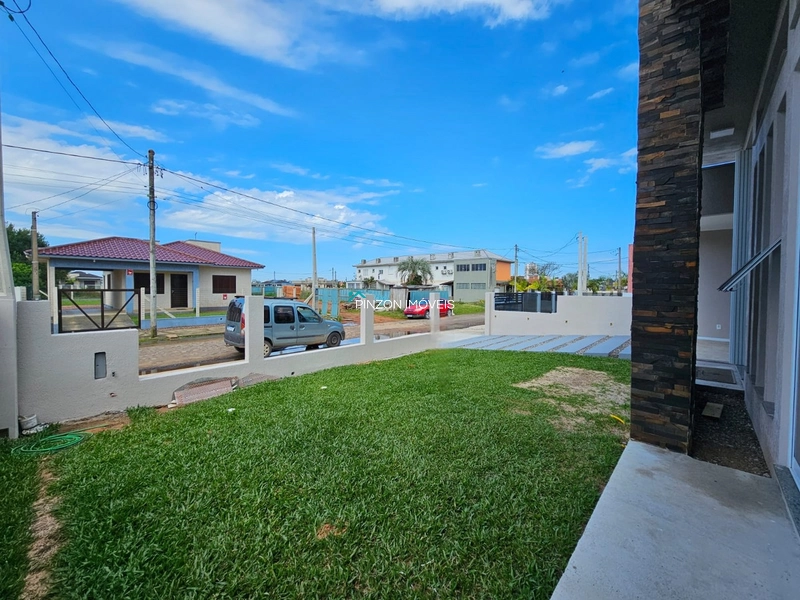 CASA COM 03 DORMITÓRIOS E PISCINA NO BALNEÁRIO VISTA ALEGRE: 5ª foto da galeria de imagens do imóvel