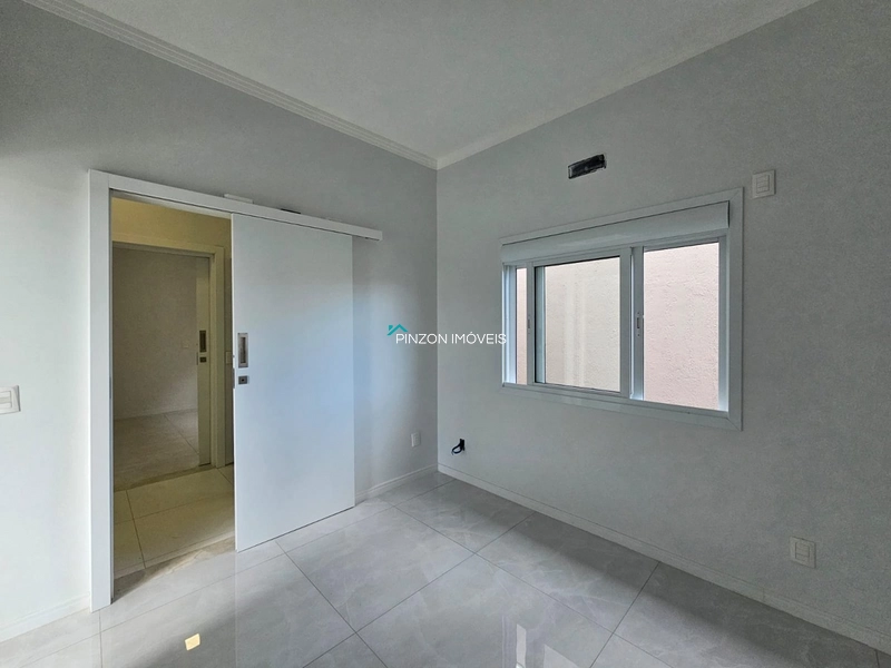 CASA COM 03 DORMITÓRIOS E PISCINA NO BALNEÁRIO VISTA ALEGRE: 17ª foto da galeria de imagens do imóvel