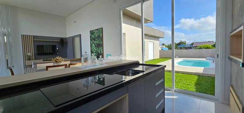 CASA COM 03 DORMITÓRIOS E PISCINA NO BALNEÁRIO VISTA ALEGRE: 11ª foto da galeria de imagens do imóvel