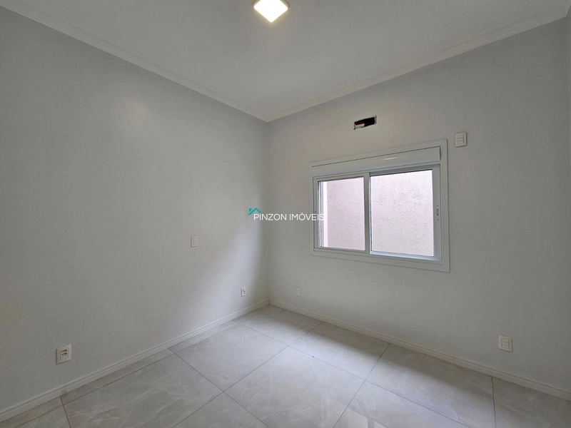 CASA COM 03 DORMITÓRIOS E PISCINA NO BALNEÁRIO VISTA ALEGRE: 23ª foto da galeria de imagens do imóvel