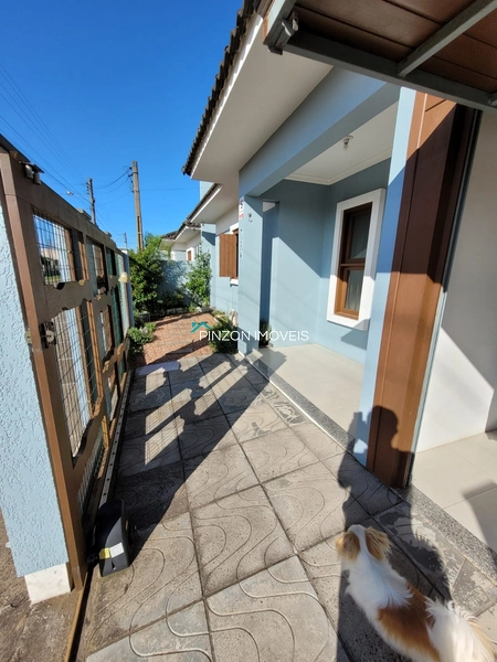 CASA MOBILIADA PRÓXIMA AO CENTRO DE ARROIO DO SAL: 5ª foto da galeria de imagens do imóvel