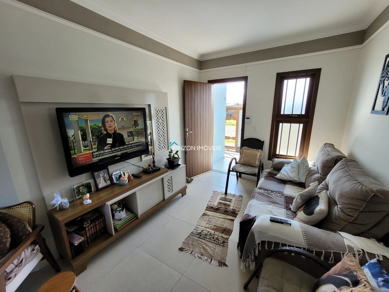 CASA MOBILIADA PRÓXIMA AO CENTRO DE ARROIO DO SAL: 9ª foto da galeria de imagens do imóvel