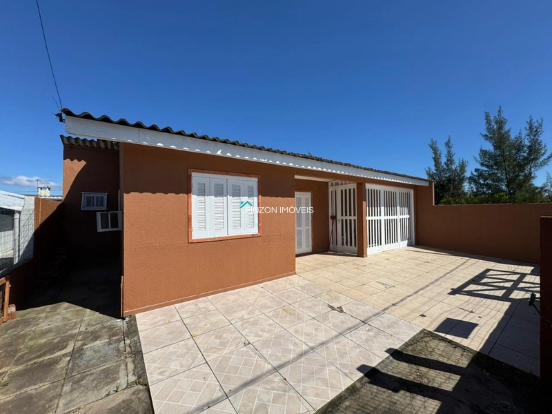 CASA À VENDA: 3ª foto da galeria de imagens do imóvel