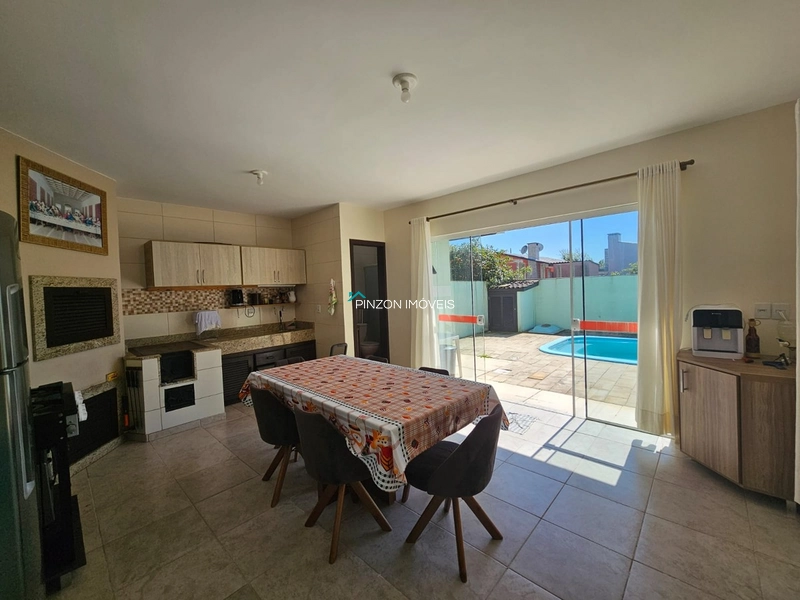 CASA COM 03 DORMITÓRIOS, QUIOSQUE E PISCINA EM AREIAS BRANCAS.: 23ª foto da galeria de imagens do imóvel