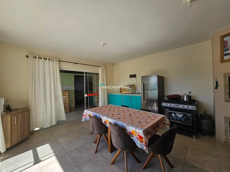 CASA COM 03 DORMITÓRIOS, QUIOSQUE E PISCINA EM AREIAS BRANCAS.: 24ª foto da galeria de imagens do imóvel