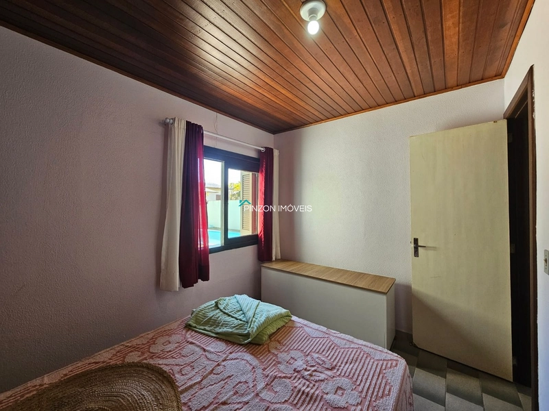 CASA COM 03 DORMITÓRIOS, QUIOSQUE E PISCINA EM AREIAS BRANCAS.: 18ª foto da galeria de imagens do imóvel