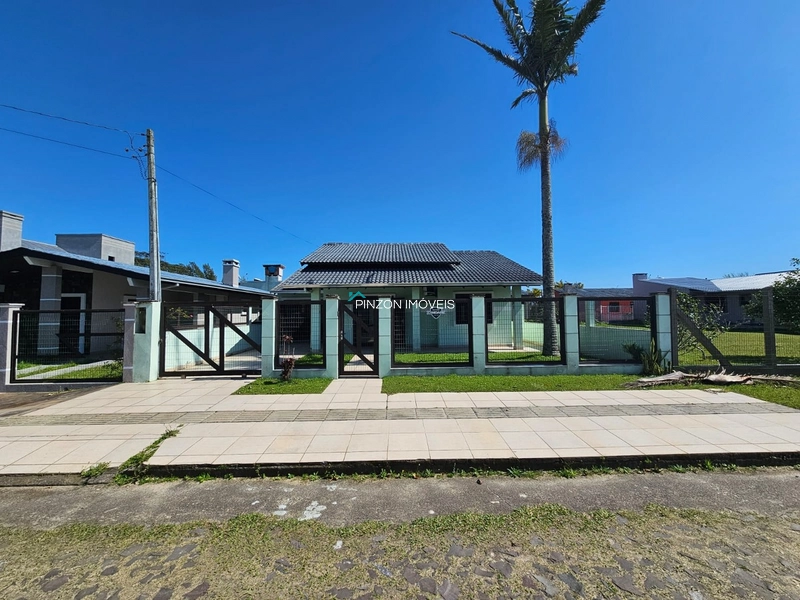 CASA COM 03 DORMITÓRIOS, QUIOSQUE E PISCINA EM AREIAS BRANCAS.: 3ª foto da galeria de imagens do imóvel