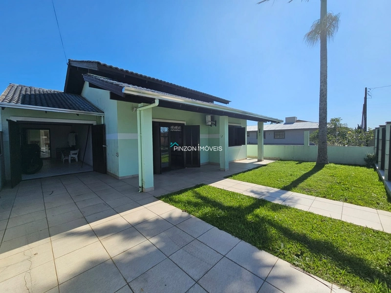 CASA COM 03 DORMITÓRIOS, QUIOSQUE E PISCINA EM AREIAS BRANCAS.: 6ª foto da galeria de imagens do imóvel