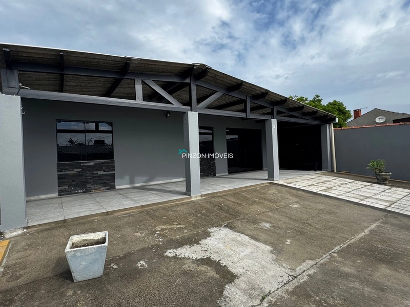 CASA À VENDA: 2ª foto da galeria de imagens do imóvel