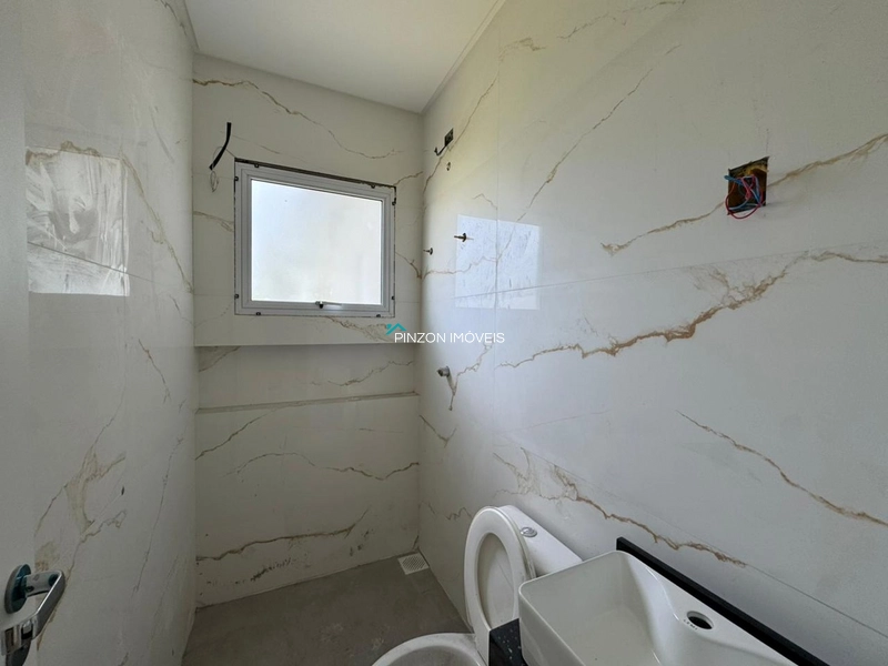 CASA EM OBRA EM UMA DAS PRINCIPAIS AVENIDAS DE ATLÂNTIDA SUL: 13ª foto da galeria de imagens do imóvel