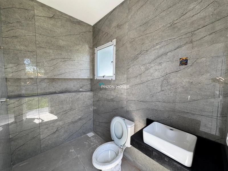 CASA EM OBRA EM UMA DAS PRINCIPAIS AVENIDAS DE ATLÂNTIDA SUL: 16ª foto da galeria de imagens do imóvel