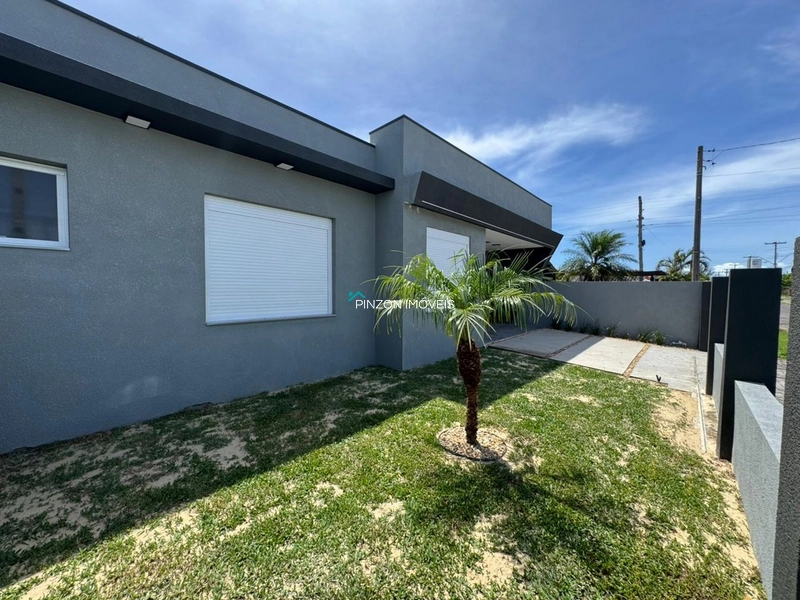 CASA EM OBRA EM UMA DAS PRINCIPAIS AVENIDAS DE ATLÂNTIDA SUL: 8ª foto da galeria de imagens do imóvel