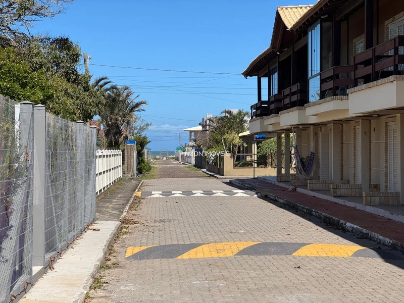 DUPLEX PRÓXIMO DA PRAIA EM XANGRI-LÁ.: 3ª foto da galeria de imagens do imóvel