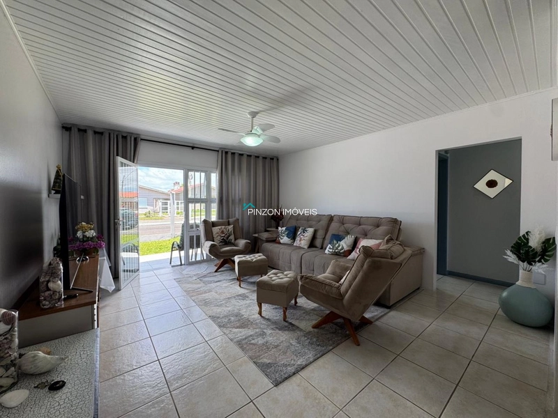 CASA COM PISCINA À 300M DA PRAIA: 14ª foto da galeria de imagens do imóvel