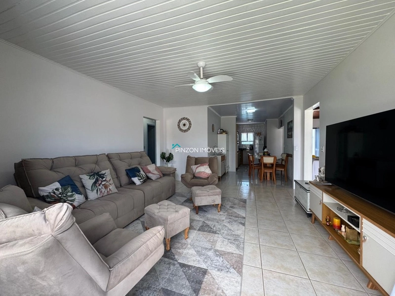 CASA COM PISCINA À 300M DA PRAIA: 16ª foto da galeria de imagens do imóvel