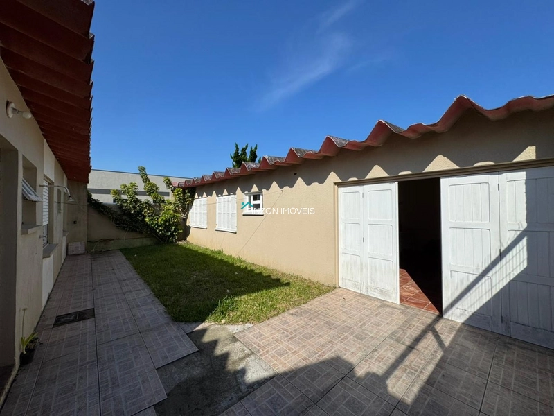 Casa próxima do centro e do mar.: 3ª foto da galeria de imagens do imóvel