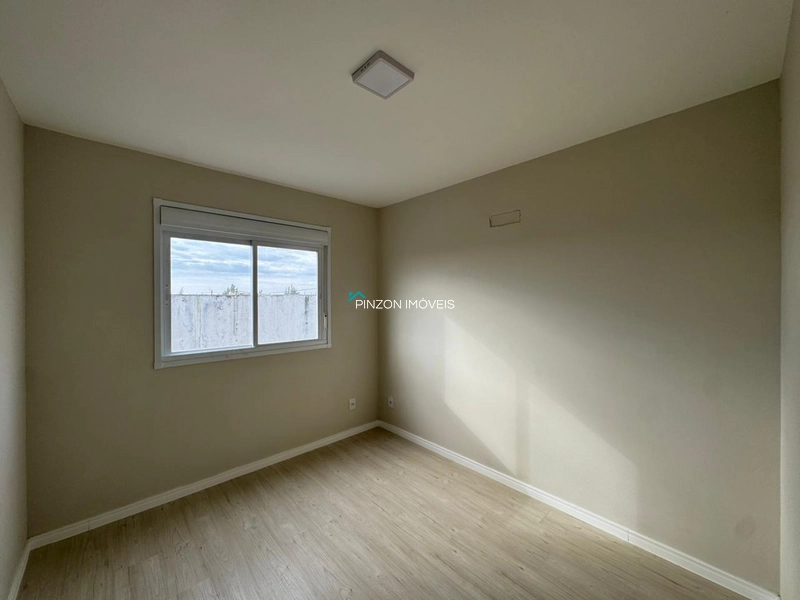 SOBRADOS COM PISCINA: 8ª foto da galeria de imagens do imóvel