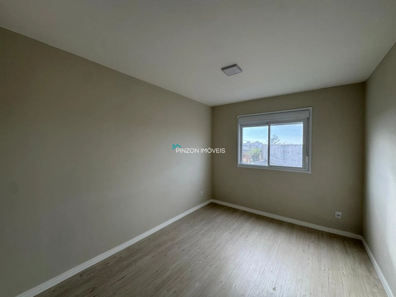 SOBRADOS COM PISCINA: 7ª foto da galeria de imagens do imóvel