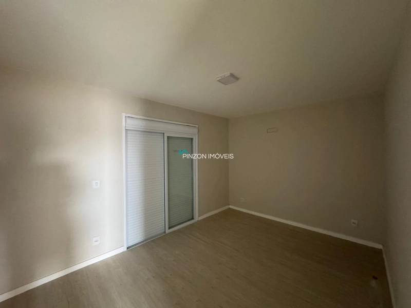 SOBRADOS COM PISCINA: 4ª foto da galeria de imagens do imóvel