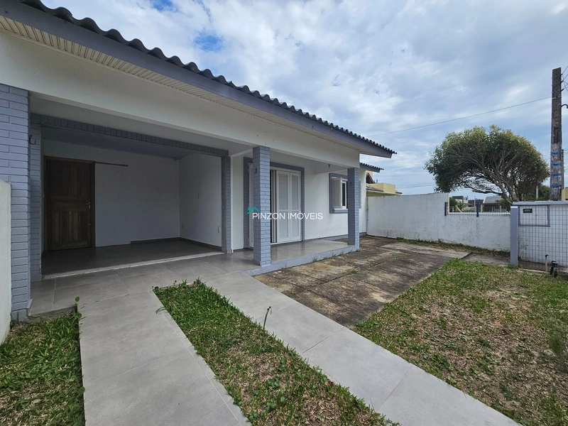 CASA COM 2 SUÍTES A 100 METROS DO MAR EM ARROIO DO SAL!: 2ª foto da galeria de imagens do imóvel