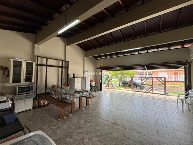 CASA COM PISCINA A 300 METROS DA PRAIA: 25ª foto da galeria de imagens do imóvel